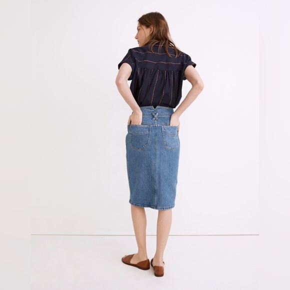 Madewell Denim High-Waist Midi Skirt in Holton Wash: Western Edition - Picture 2 of 10